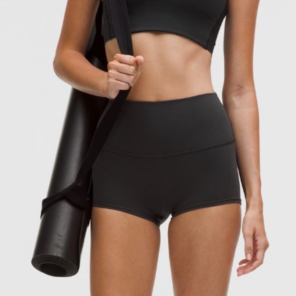 lululemon Align™ High-Rise Short 2" size 6